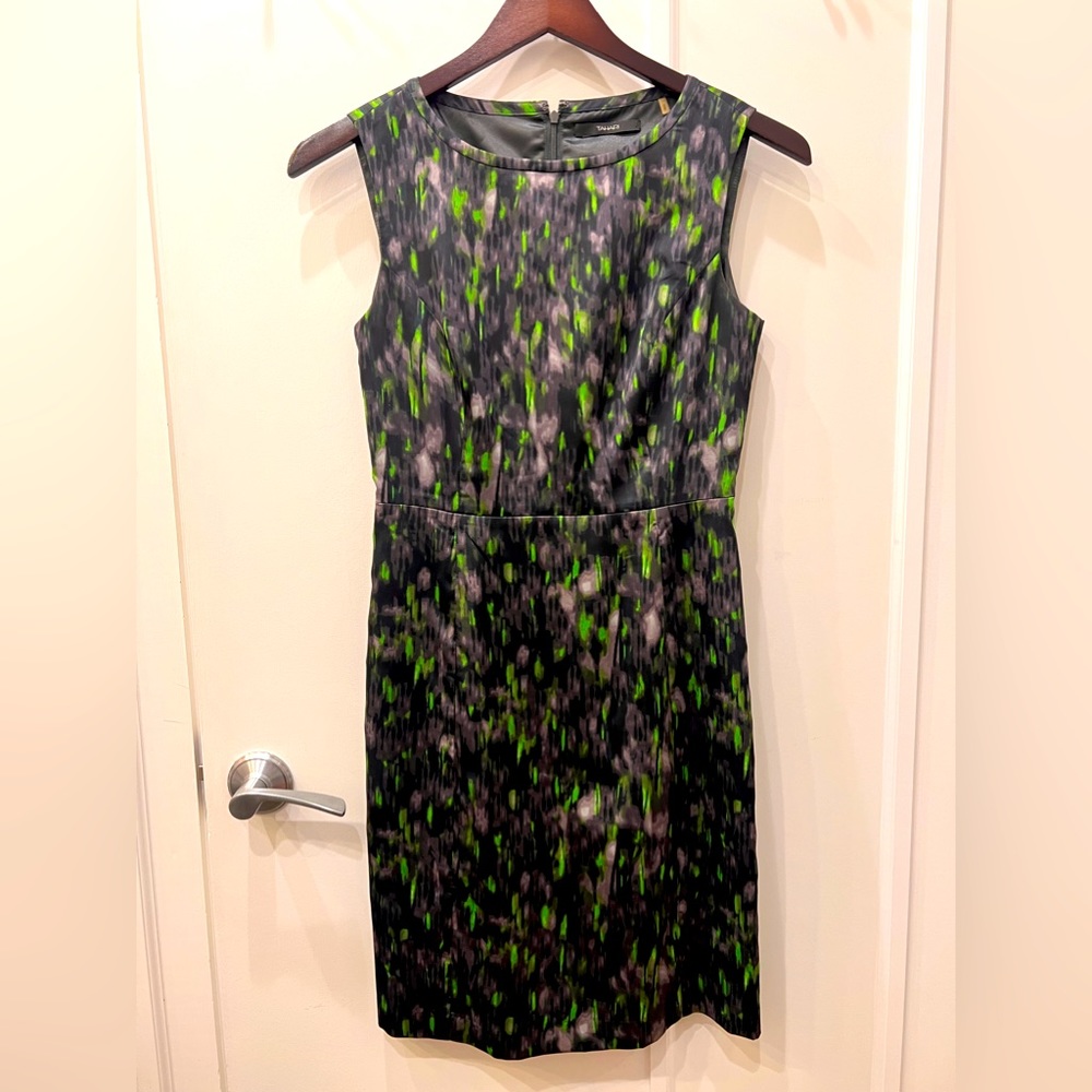 Tahari watercolor sheath dress size 6